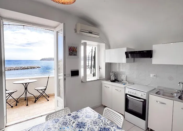 Calilla House By Procida Reserve